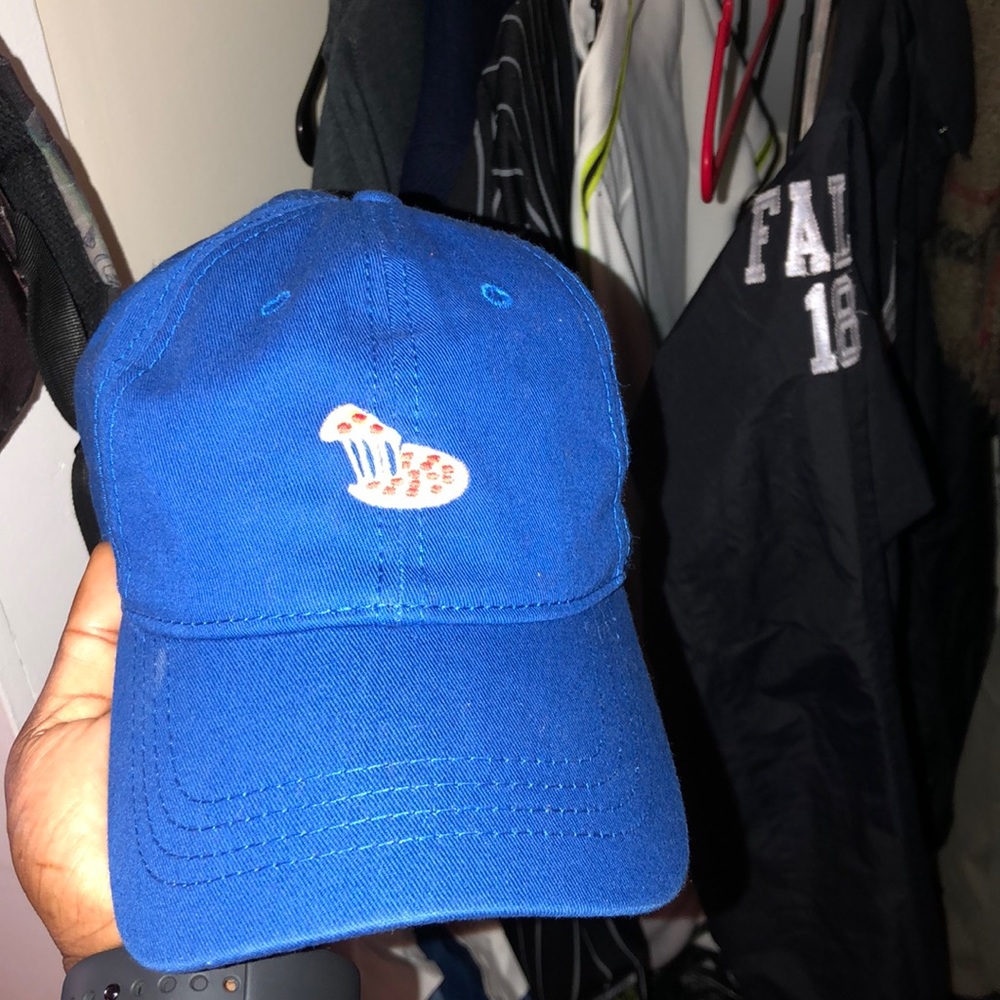 Pizza logo hat